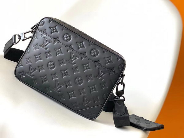 LV Handbags AAAA(Men)-098