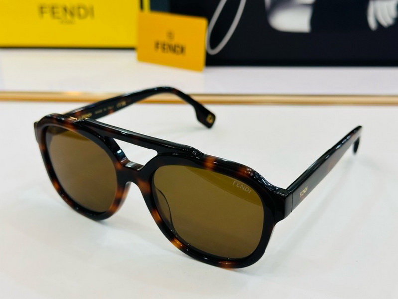 Fendi Sunglasses(AAAA)-428