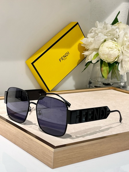 Fendi Sunglasses(AAAA)-317