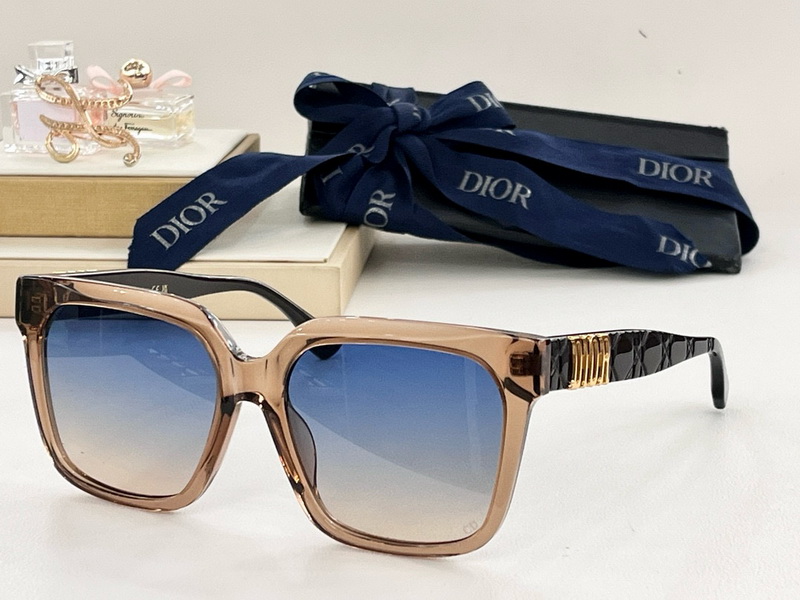 Dior Sunglasses(AAAA)-319