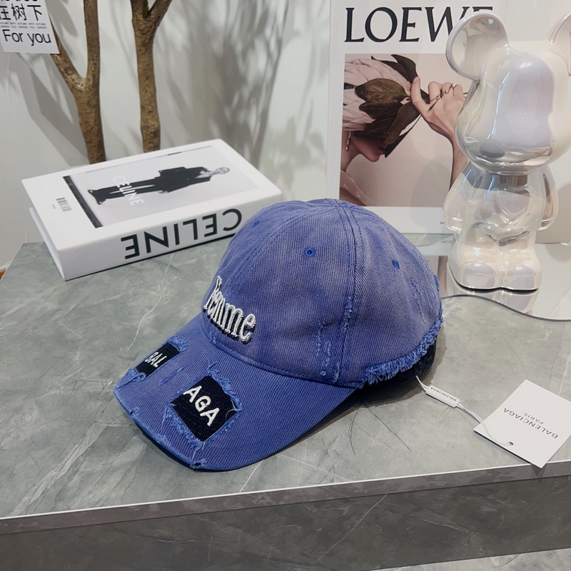 Balenciaga Cap-340