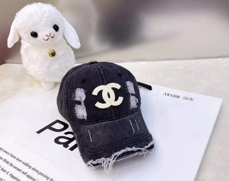 Chanel Cap-122