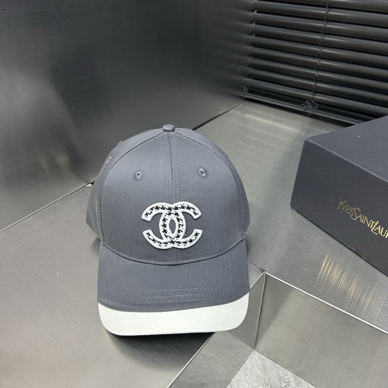 Chanel Cap-240