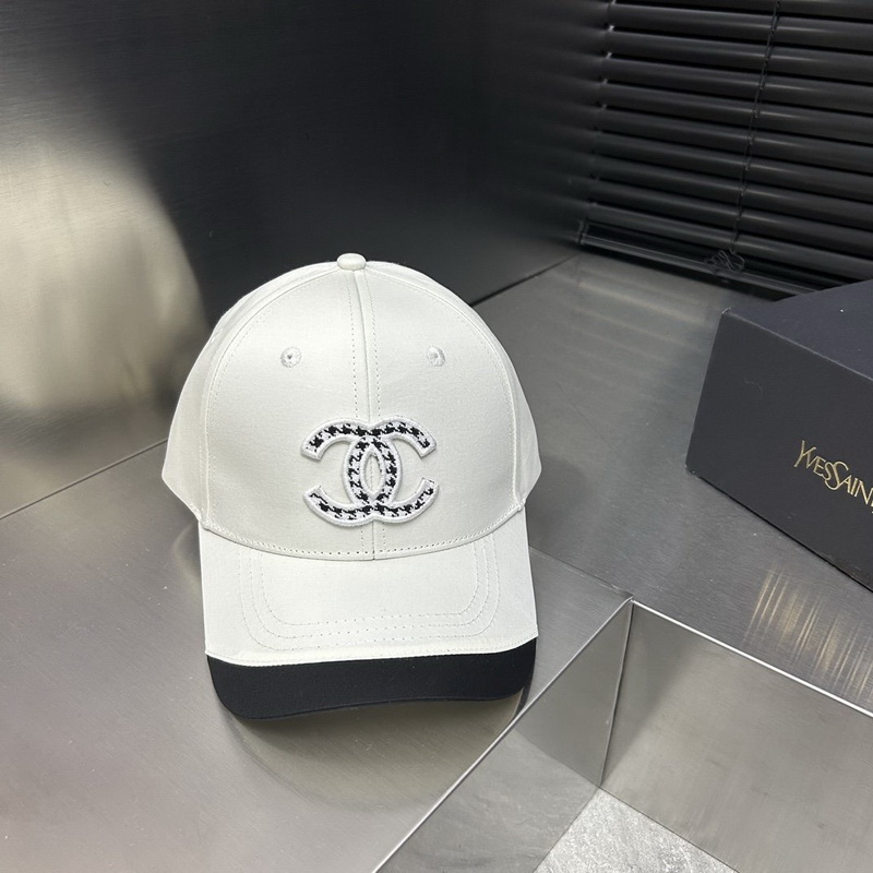 Chanel Cap-242