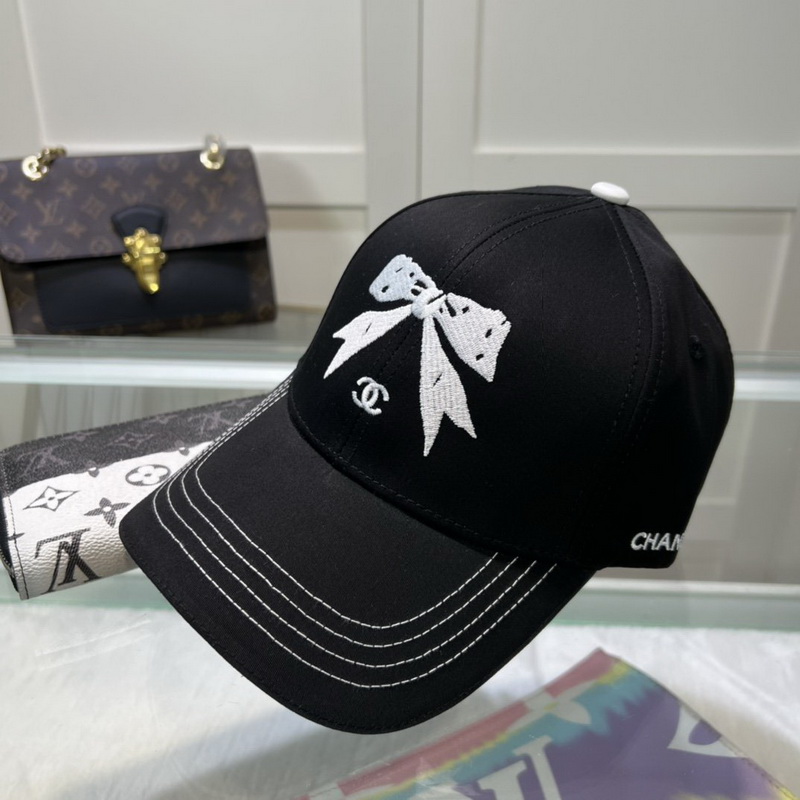 Chanel Cap-272