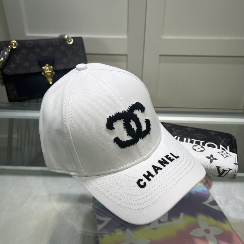 Chanel Cap-305