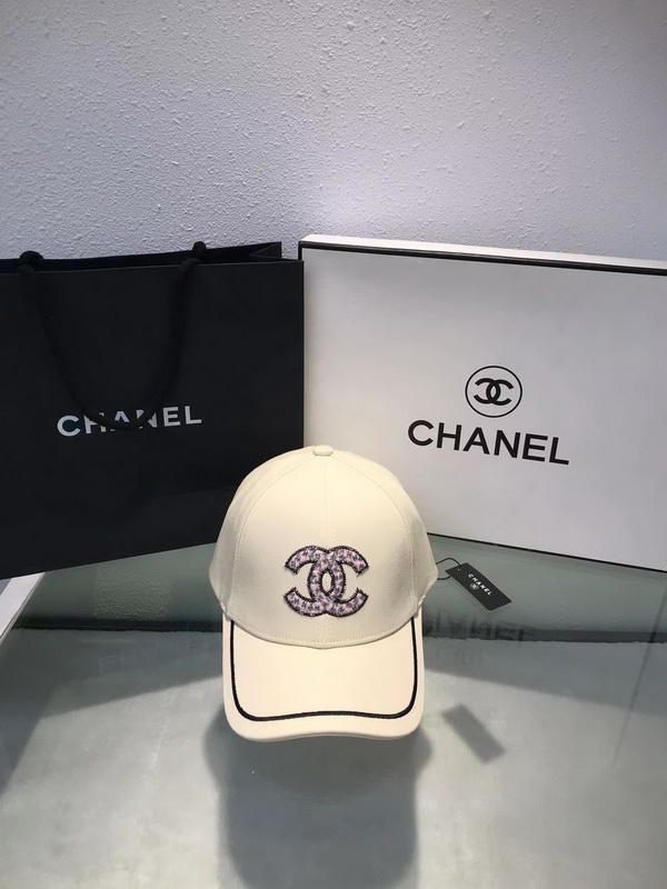 Chanel Cap-324