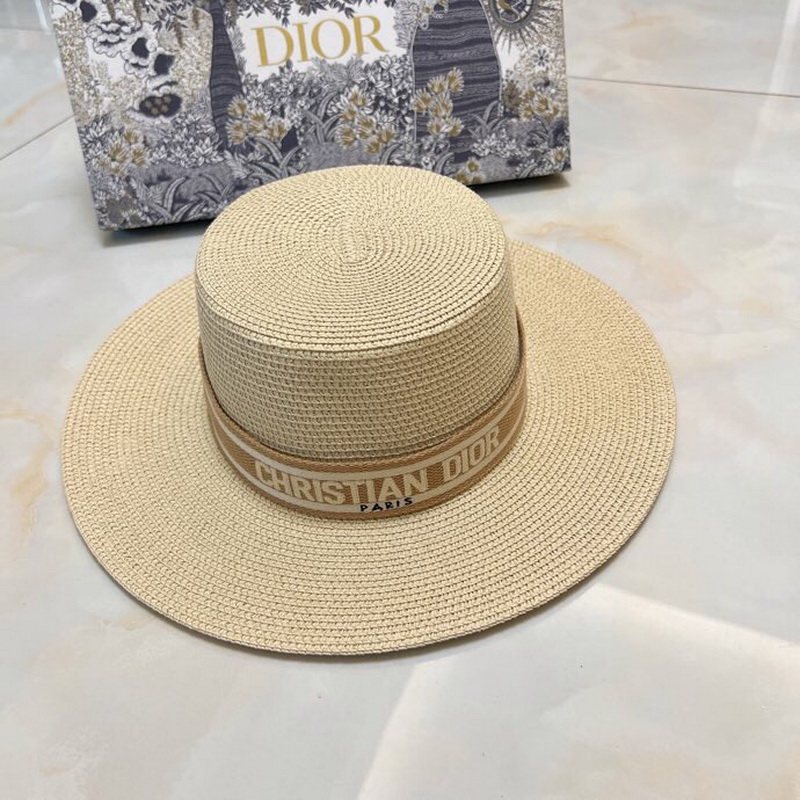 Dior Cap-132