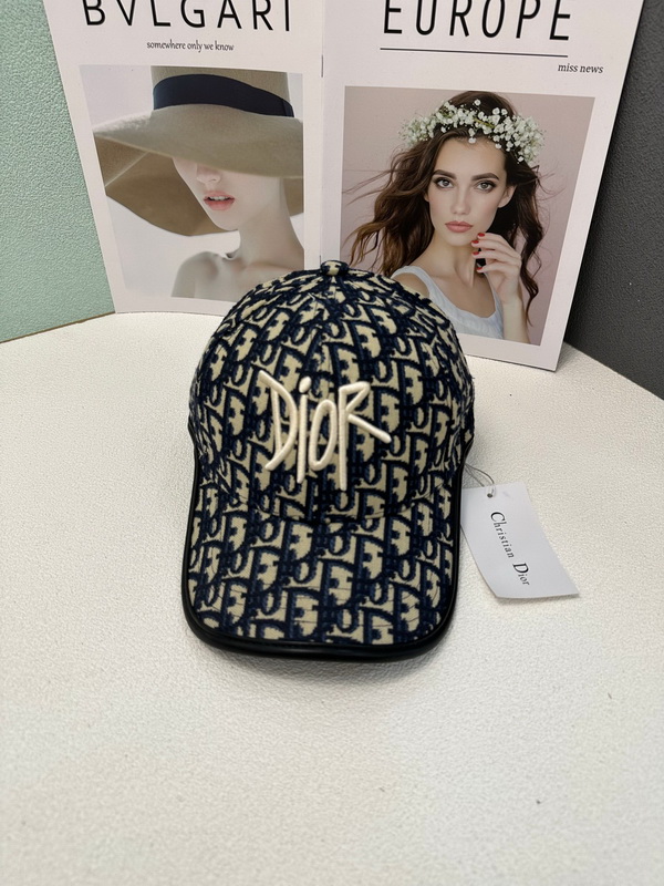 Dior Cap-142