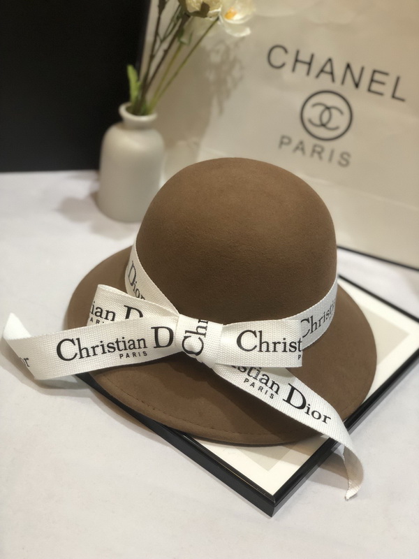 Dior Cap-220