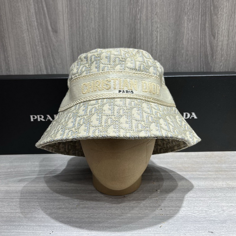 Dior Cap-225