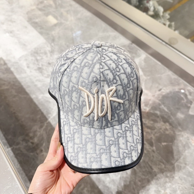 Dior Cap-233