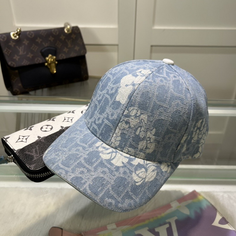 Dior Cap-301