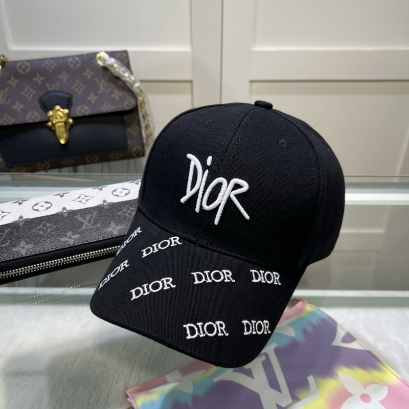 Dior Cap-381