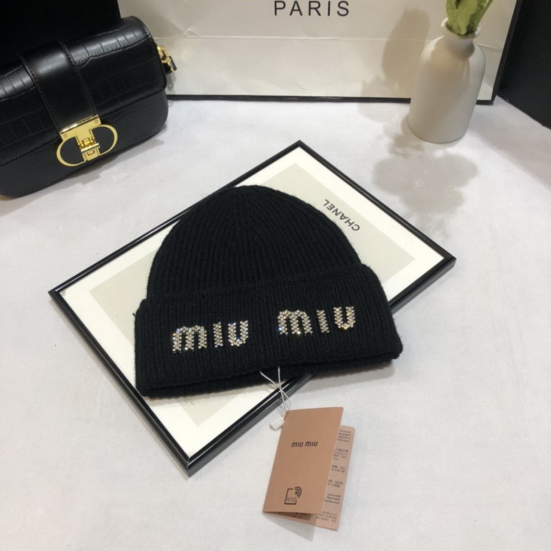 MiuMiu Beanies-019