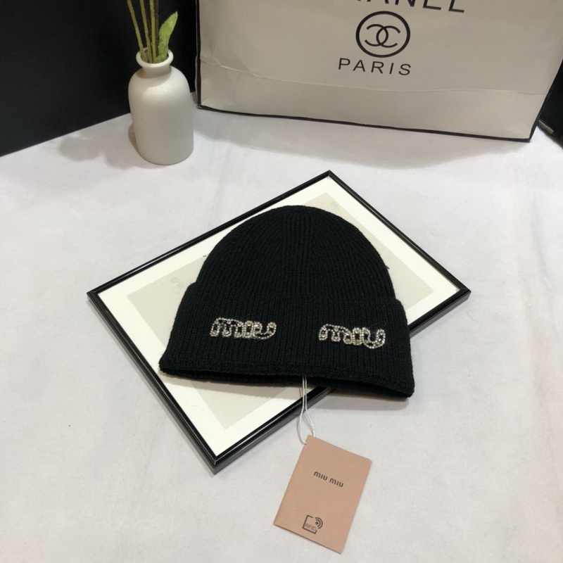 MiuMiu Beanies-042