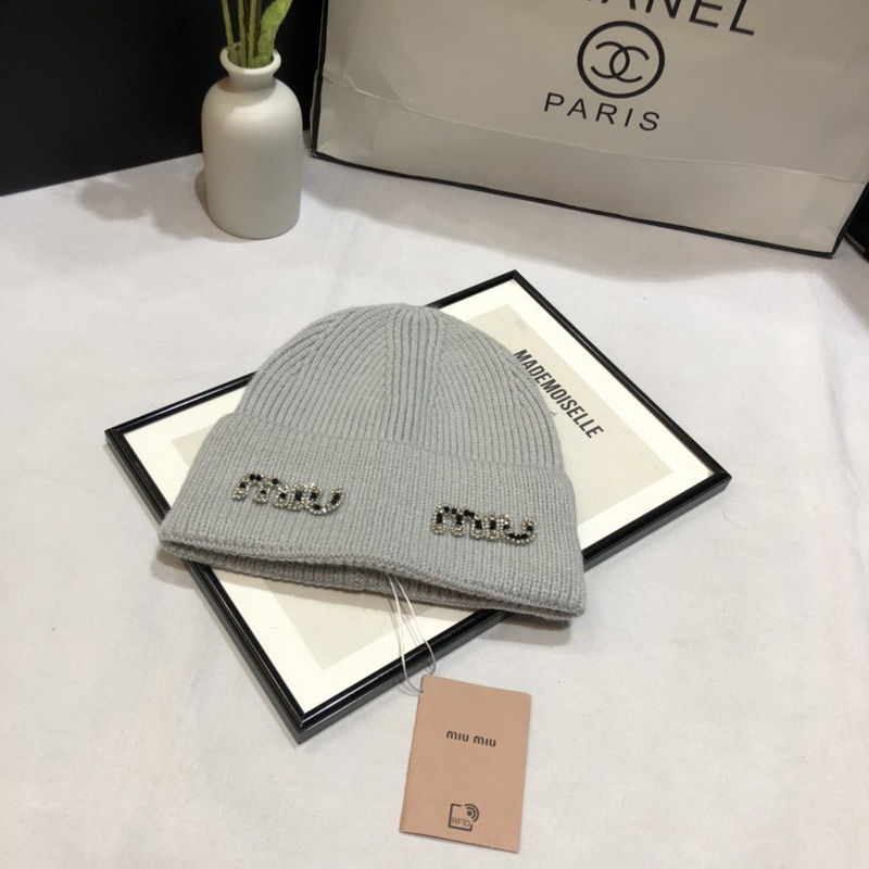 MiuMiu Beanies-045