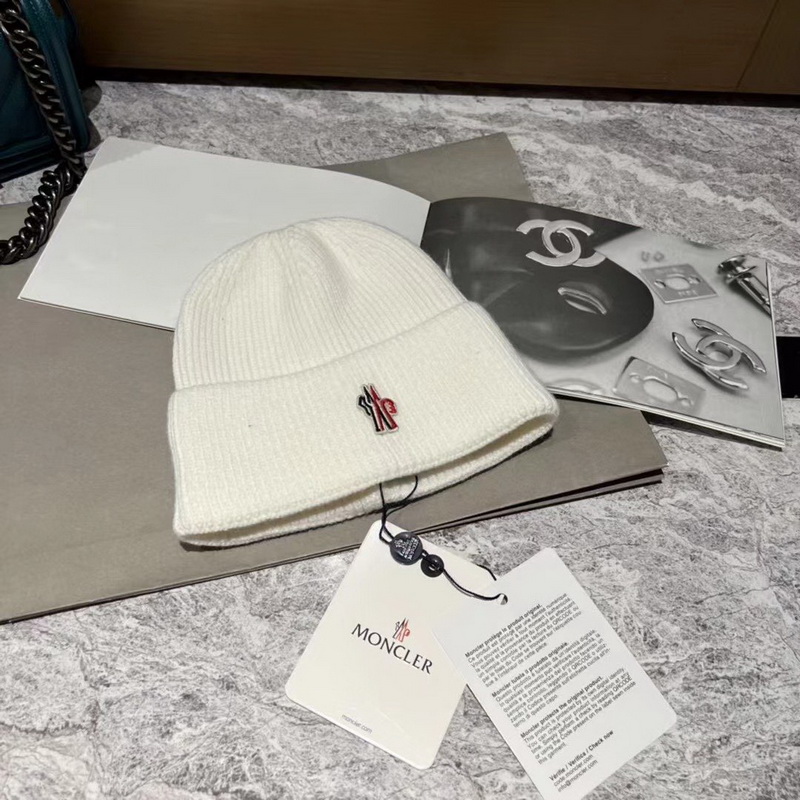 Moncler Beanies-122