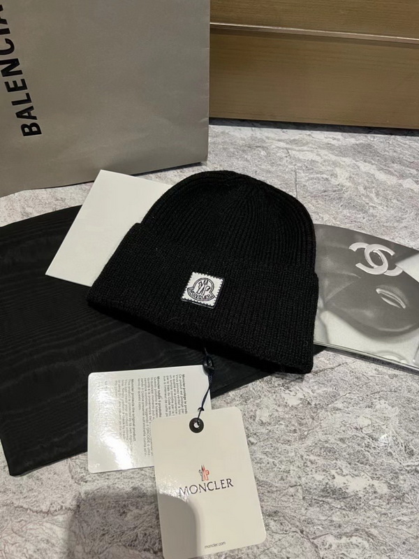 Moncler Beanies-127