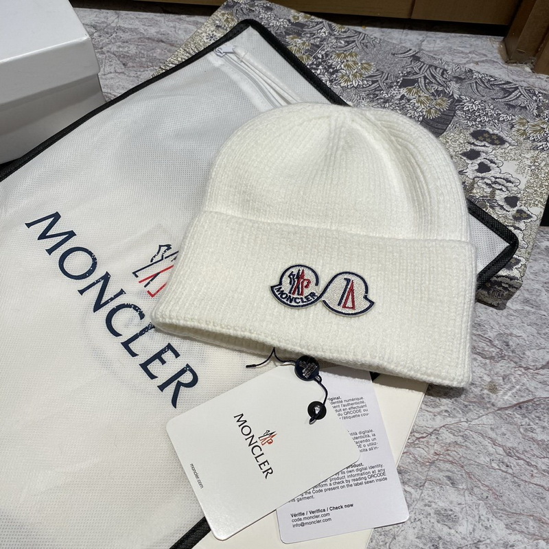 Moncler Beanies-136