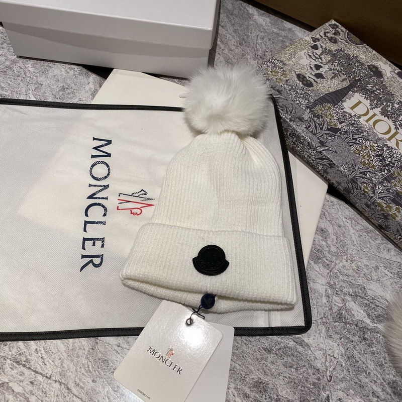 Moncler Beanies-151