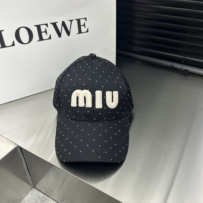 miumiu Cap-060