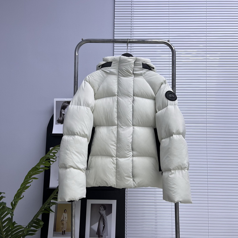 Canada Goose Coat-304