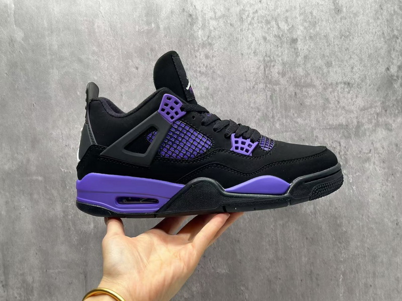 Air Jordan 4 Retro-043