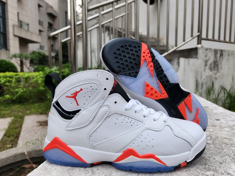 Air Jordan 7 Retro-010