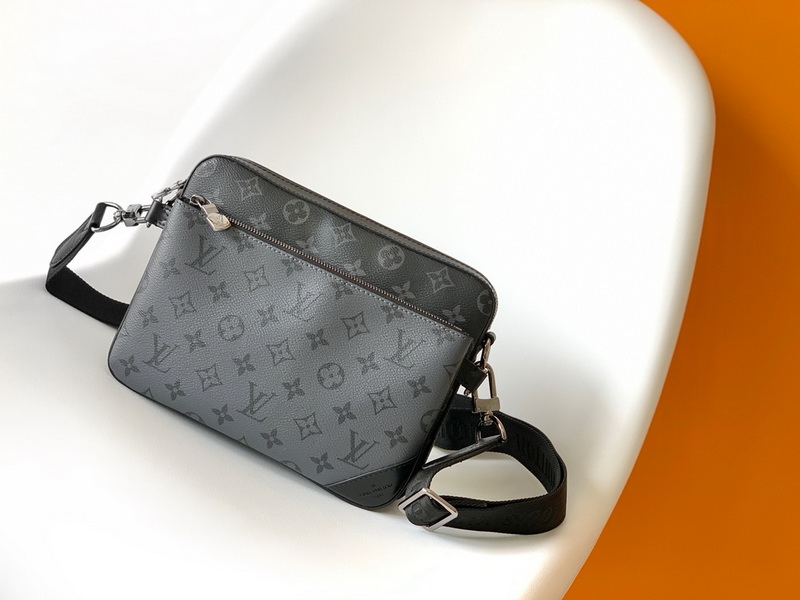 LV Handbags AAAA(Men)-105