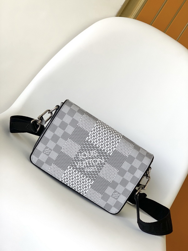 LV Handbags AAAA(Men)-162