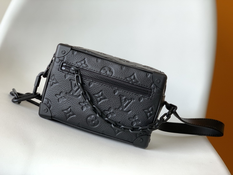 LV Handbags AAAA(Men)-221