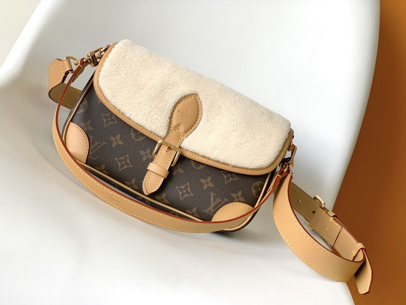 LV Handbags AAA(Women)-637