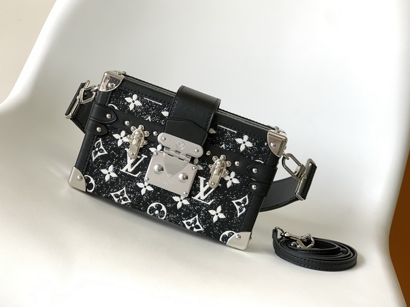 LV Handbags AAA(Women)-802