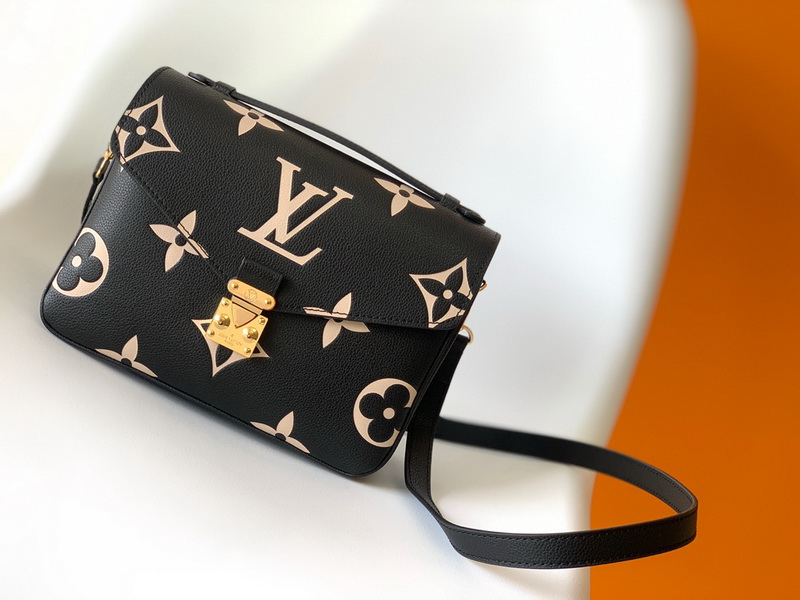 LV Handbags AAA(Women)-811