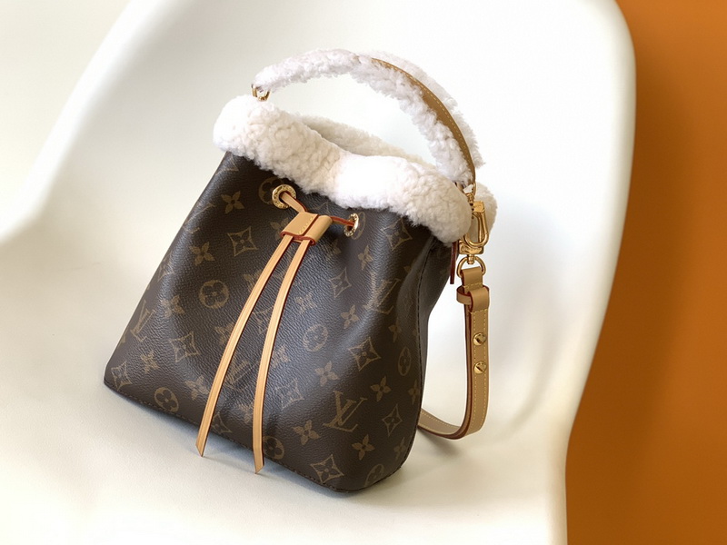 LV Handbags AAA(Women)-821