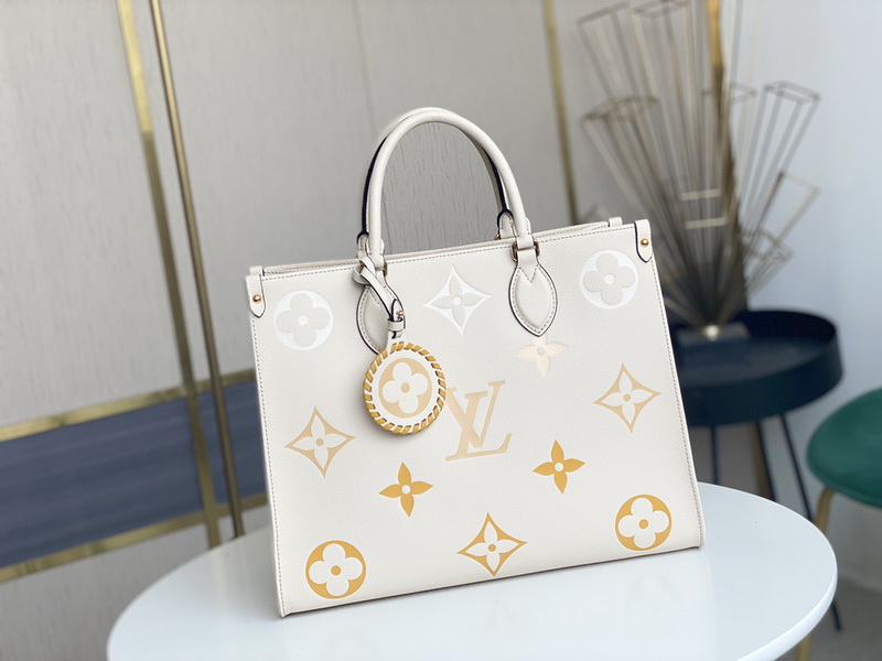 LV Handbags AAA(Women)-941