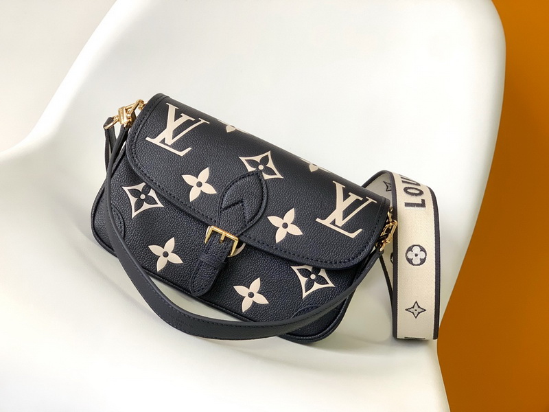 LV Handbags AAA(Women)-1638