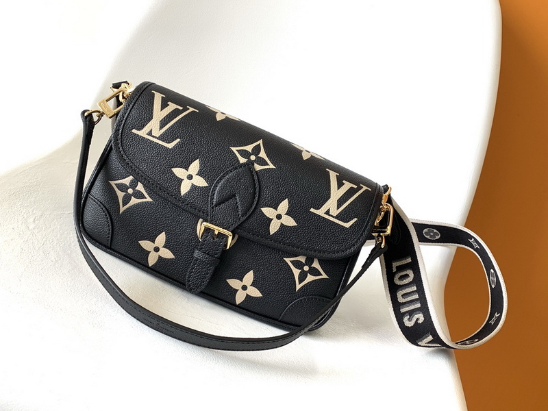 LV Handbags AAA(Women)-1656