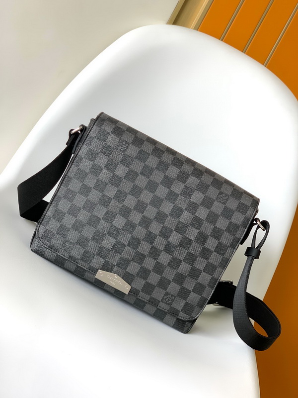 LV Handbags AAAA(Men)-239