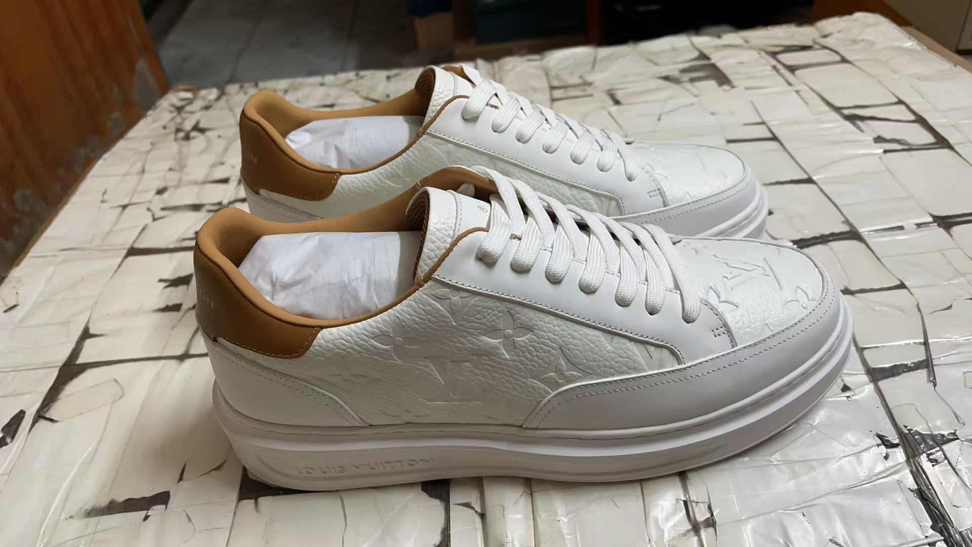 LV Shoes(AAA)-1150