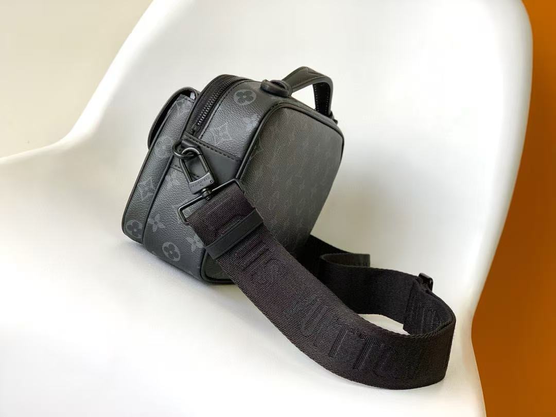 LV Handbags AAA(Men)-334