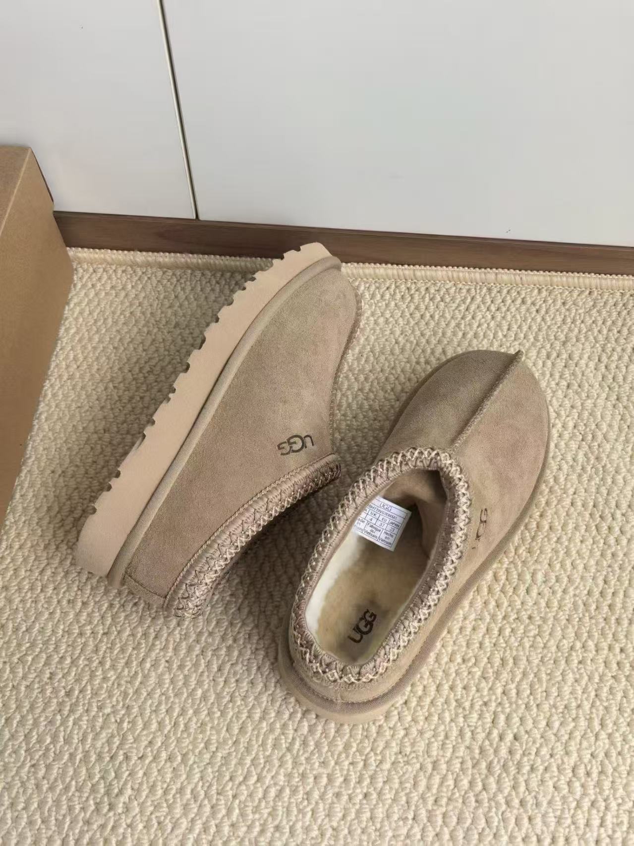 UGG Shoes AAA(Women)-005