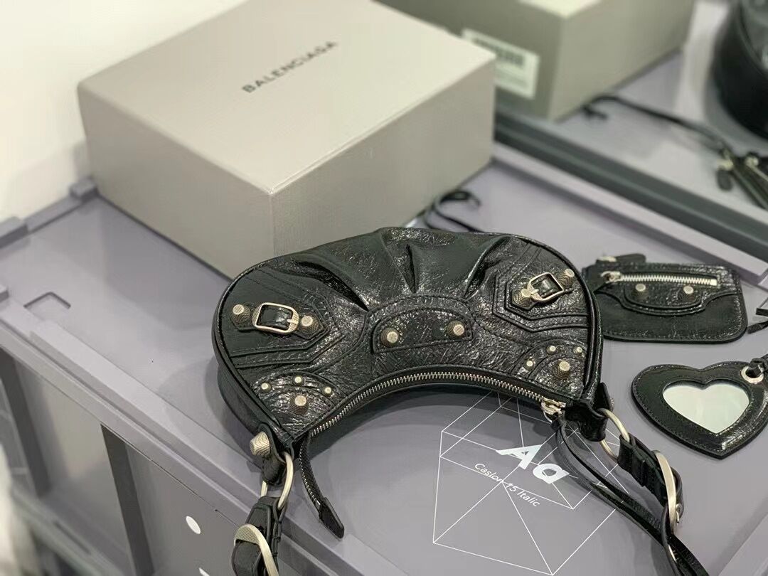 Balenciaga Handbags AAAA(Women)-015