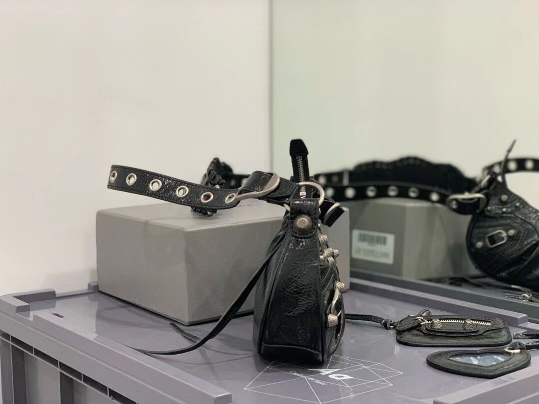 Balenciaga Handbags AAAA(Women)-015