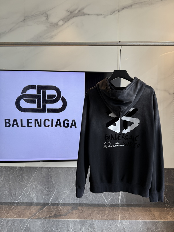 Balenciaga Hoody-129