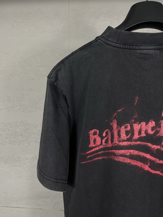 Balenciaga T-shirts(Women)-008