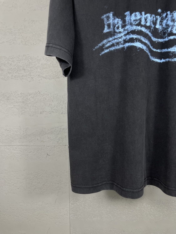 Balenciaga T-shirts(Women)-008