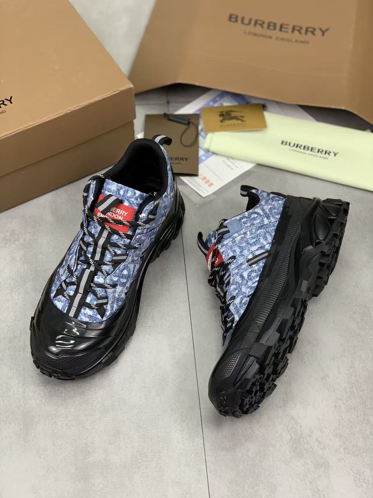 Burberry Shoes(AAA)-019